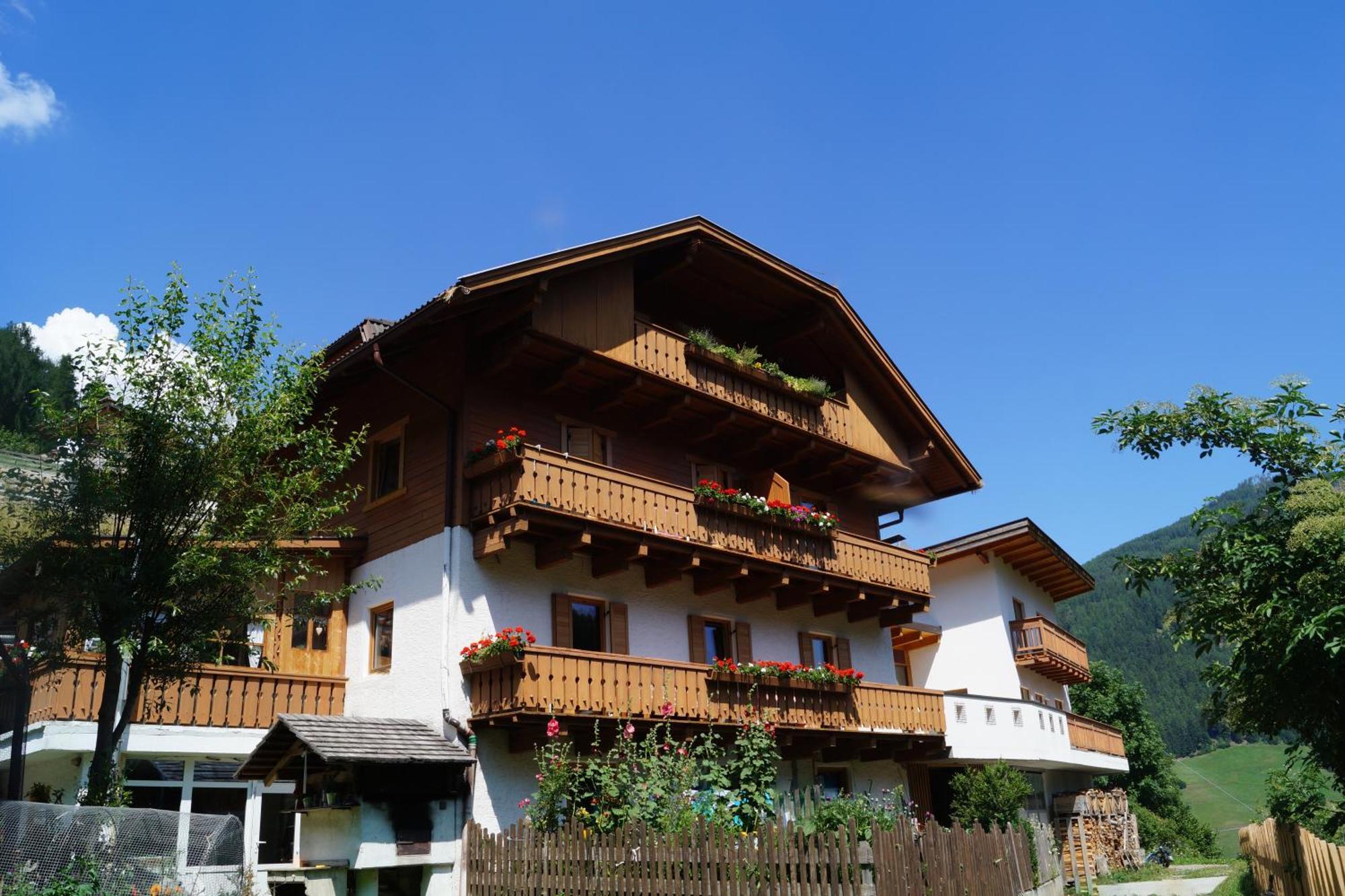 Thalerhof Apartment San Lorenzo di Sebato Exterior photo